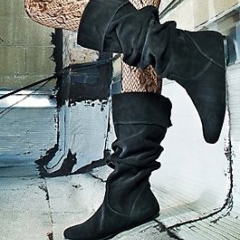 Steve Madden Bonanza suede scrunch boots